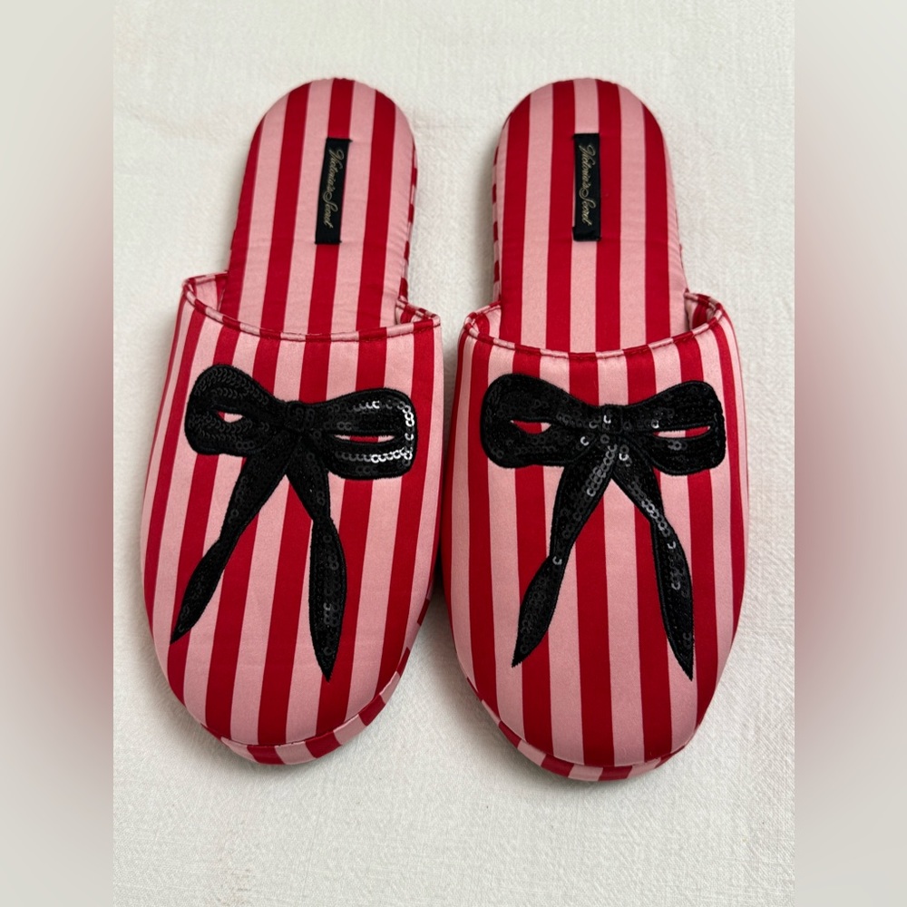 Victoria’s Secret Pink & Red Satin Valentine’s Slippers Size L Sequined Bow Boho